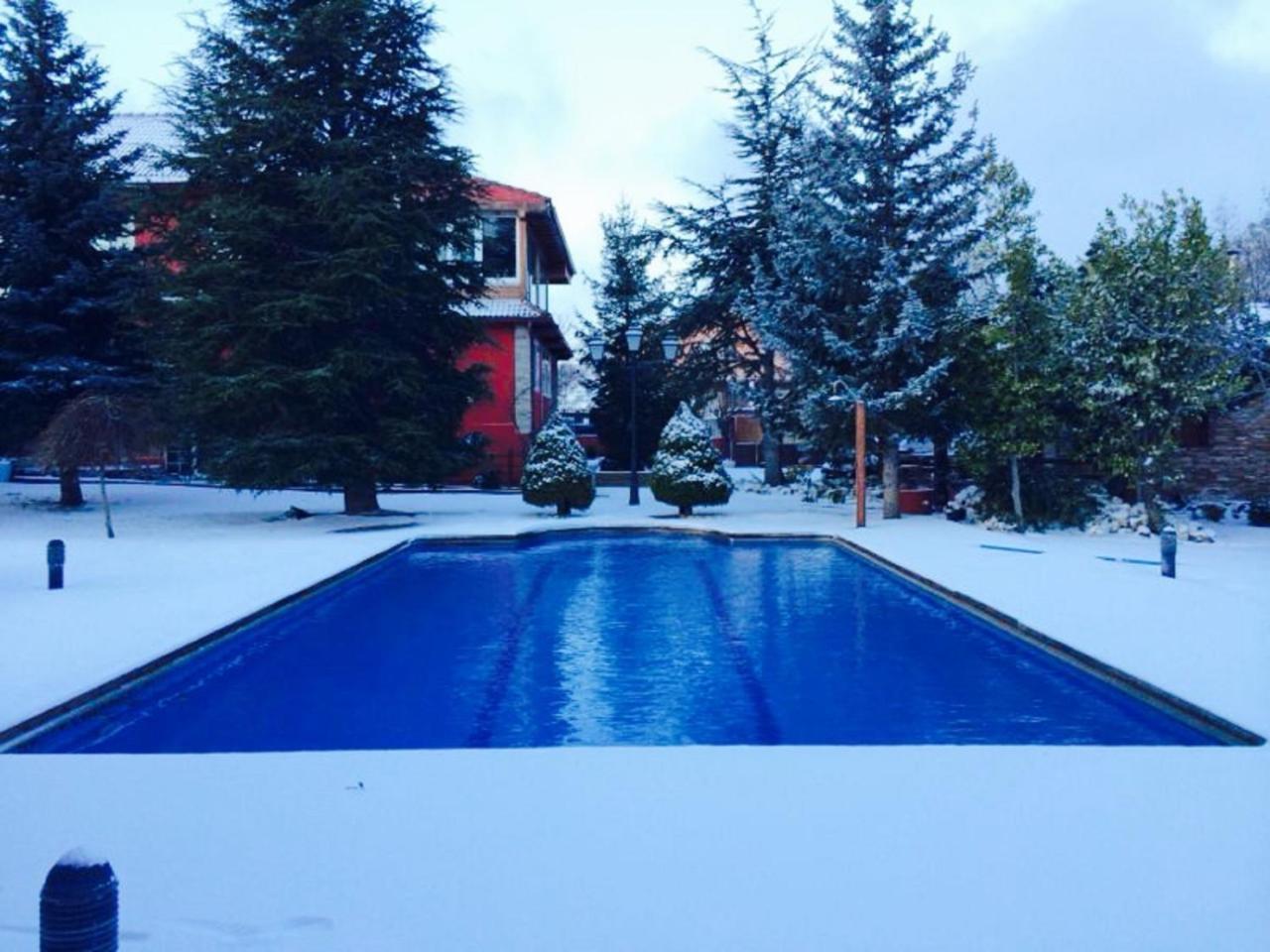 B&B Concha Becerril de la Sierra Eksteriør billede